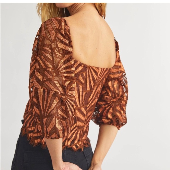 Eva Franco Shine Lace Puff Sleeve bloose - Picture 2 of 7